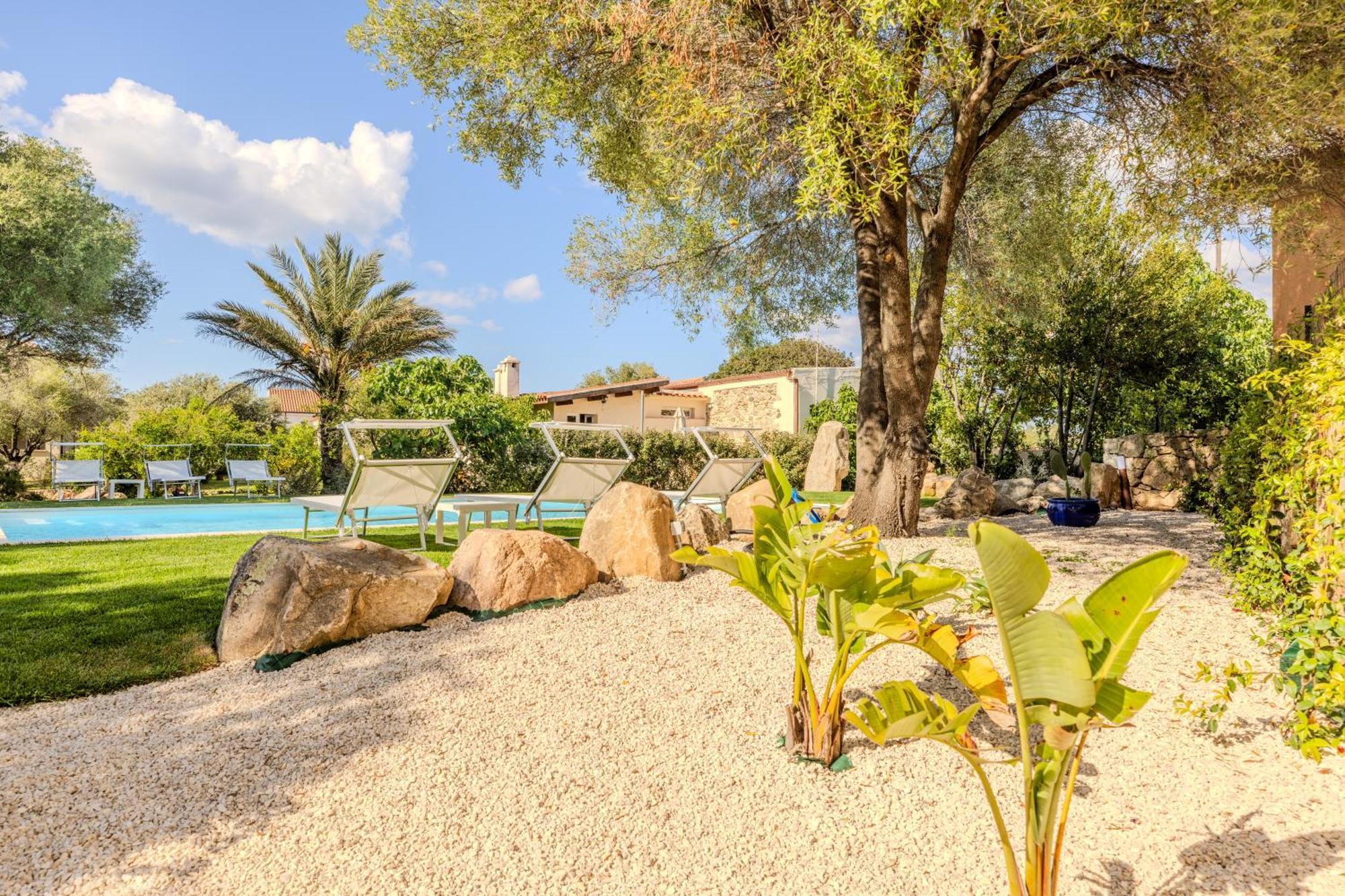 Ferienwohnung Stazzo San Teodoro Il Ginepro Piscina Condivisa Exterior foto